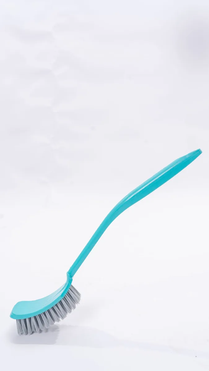 Cleaning brush in an everyday setting